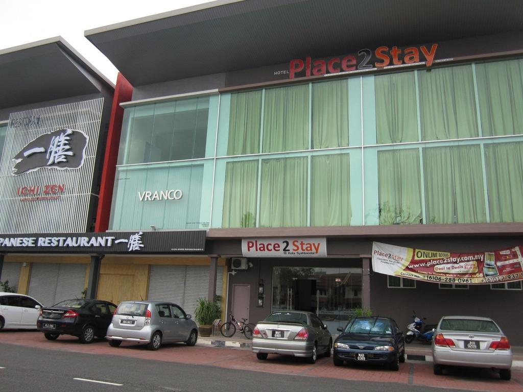 Malacca Place2Stay Hotel מראה חיצוני תמונה
