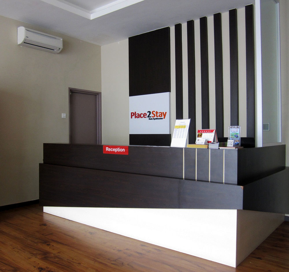 Malacca Place2Stay Hotel מראה חיצוני תמונה
