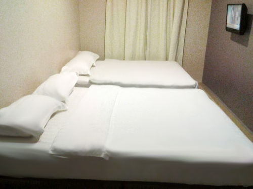 Malacca Place2Stay Hotel מראה חיצוני תמונה