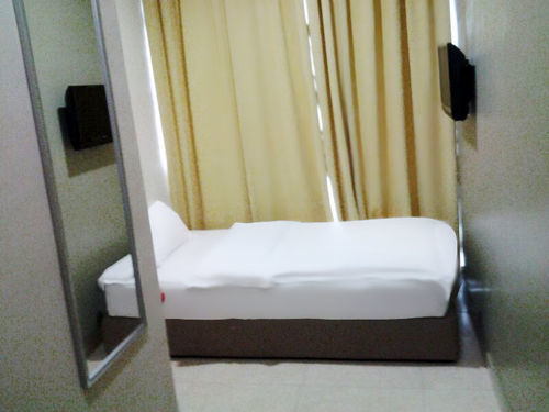 Malacca Place2Stay Hotel מראה חיצוני תמונה